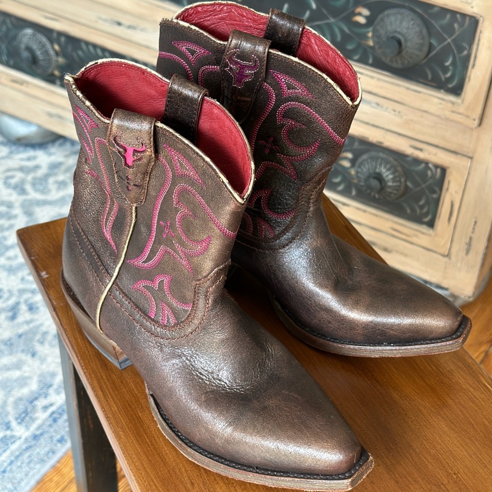Trask Brown and Pink Ankle Boots FINAL PRICE CUT - Picture 2 of 10